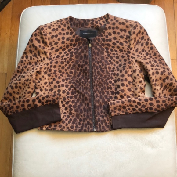 BCBGMaxAzria Jackets & Blazers - BCBGmaxazria leopard print zip jacket